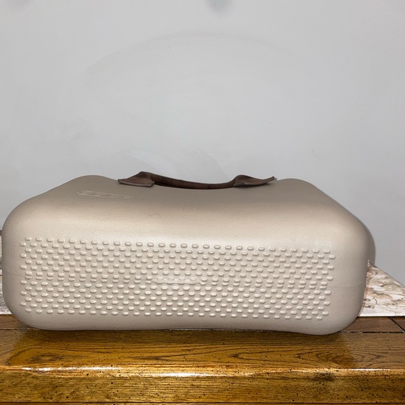 NWOT Sobo Waterproof, Portable, Durable Tote - Picture 3 of 4